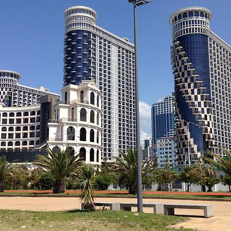 Apart Hotel Orbi Sea Towers Batumi Bagian luar foto