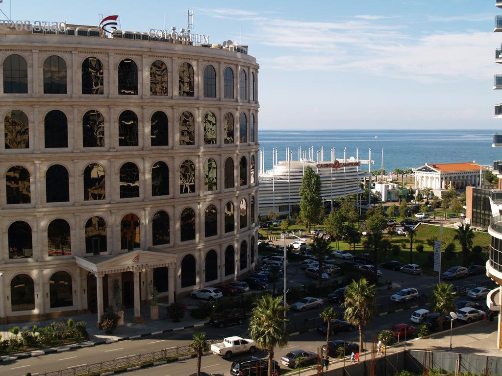 Apart Hotel Orbi Sea Towers Batumi Bagian luar foto