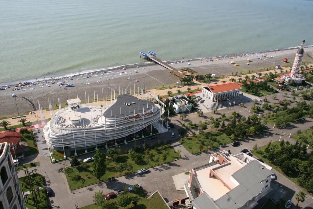 Apart Hotel Orbi Sea Towers Batumi Bagian luar foto