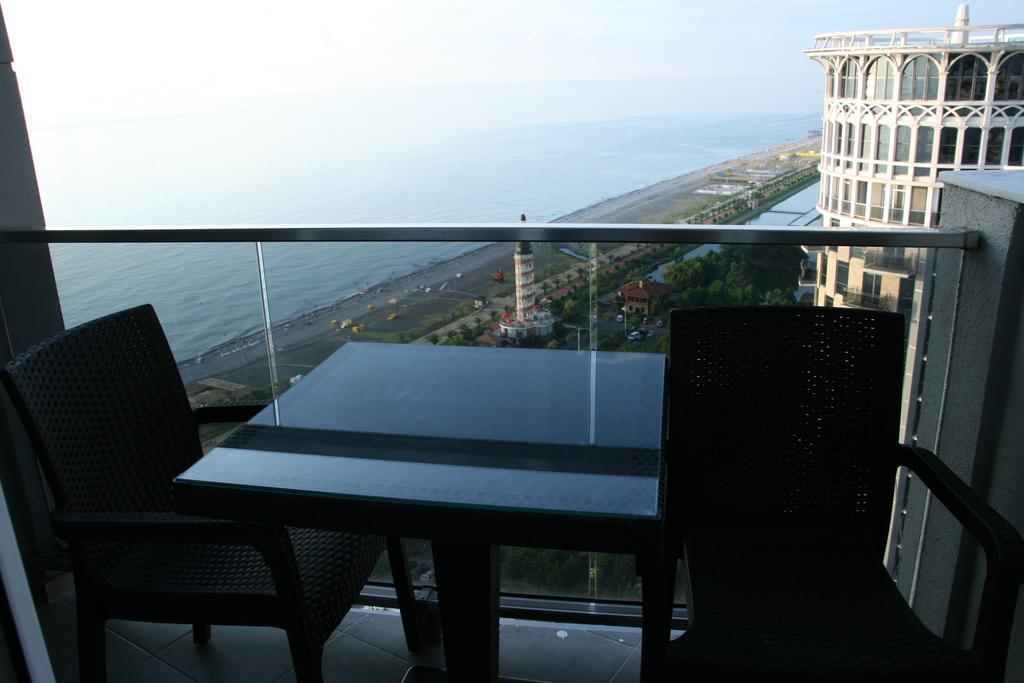 Apart Hotel Orbi Sea Towers Batumi Bagian luar foto