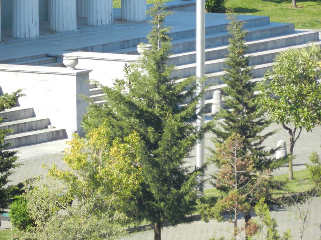 Apart Hotel Orbi Sea Towers Batumi Bagian luar foto