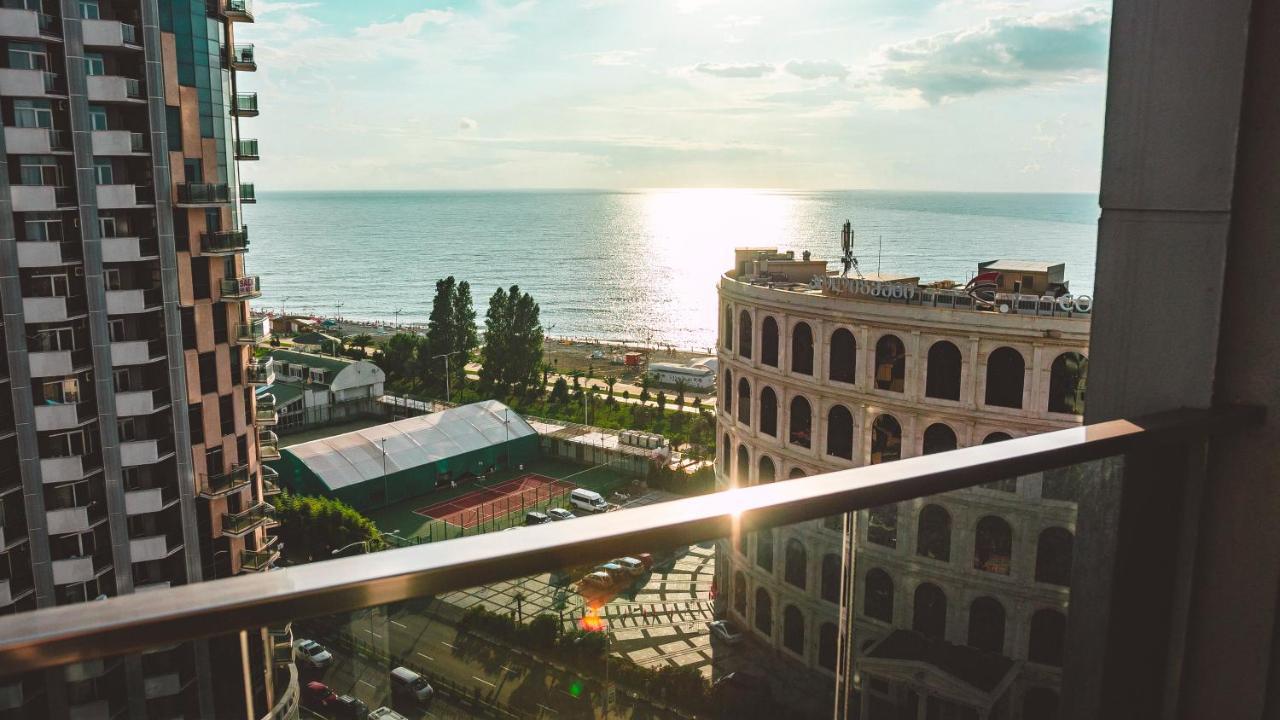 Apart Hotel Orbi Sea Towers Batumi Bagian luar foto